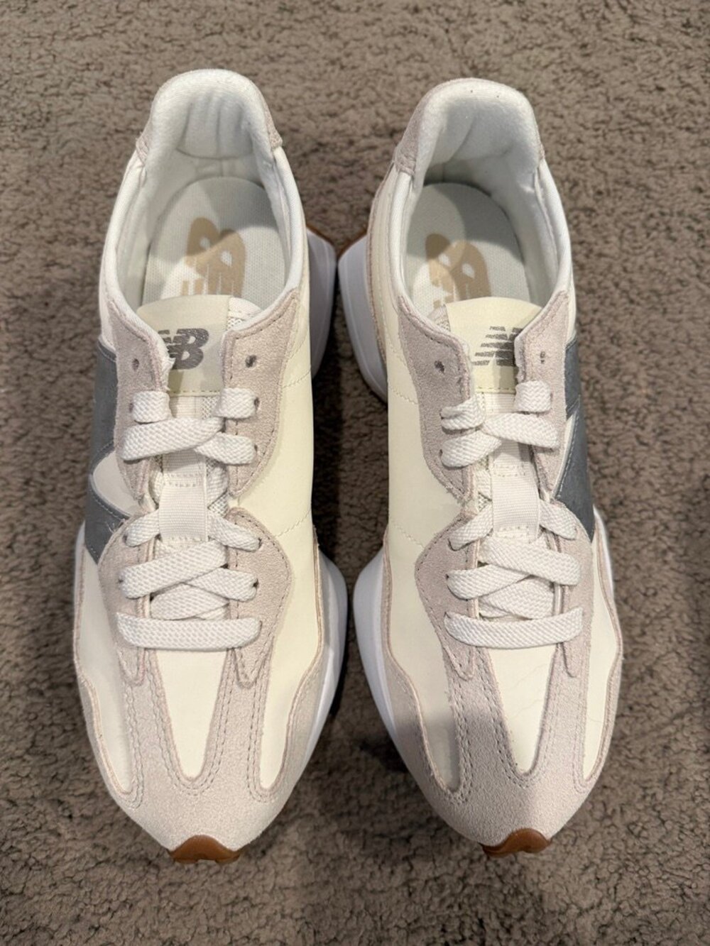 New Balance Womens 327 - Angora/Silver Metallic Size 7.5